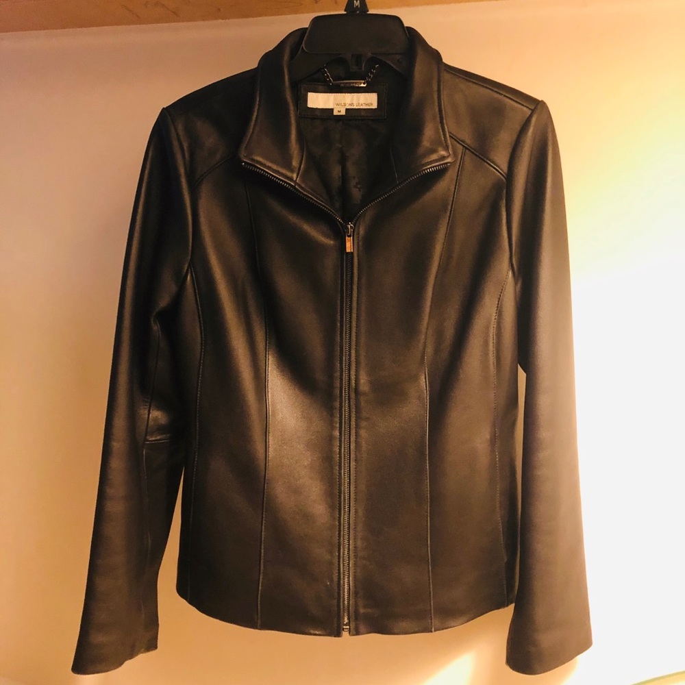 Super soft leather jacket with pockets.